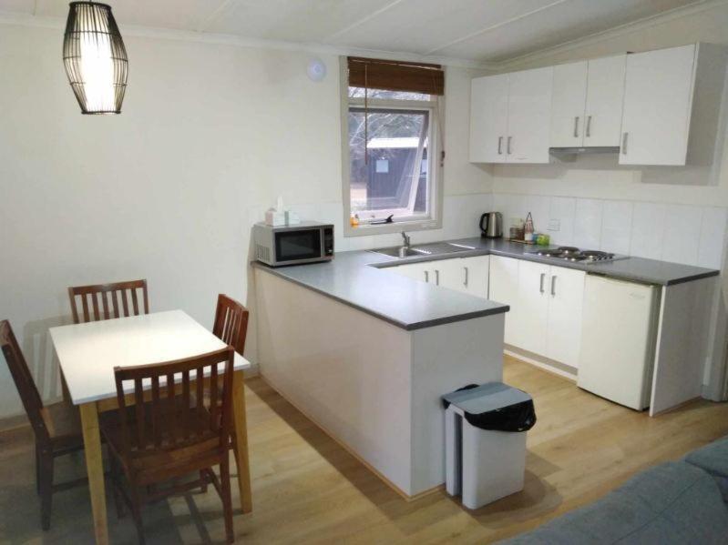 Russell Falls Holiday Cottages National Park Esterno foto